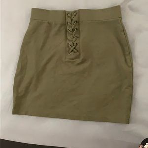 Green skirt with tied detail in front